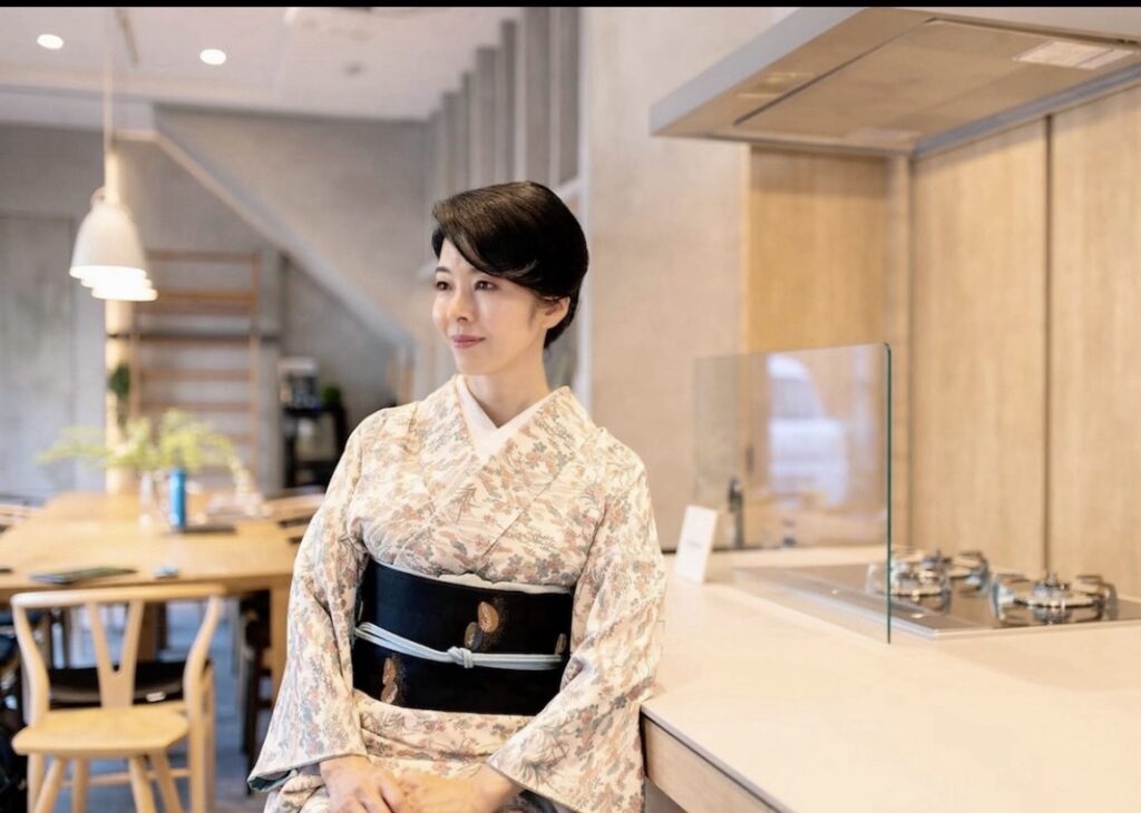 http://金子%20慶子